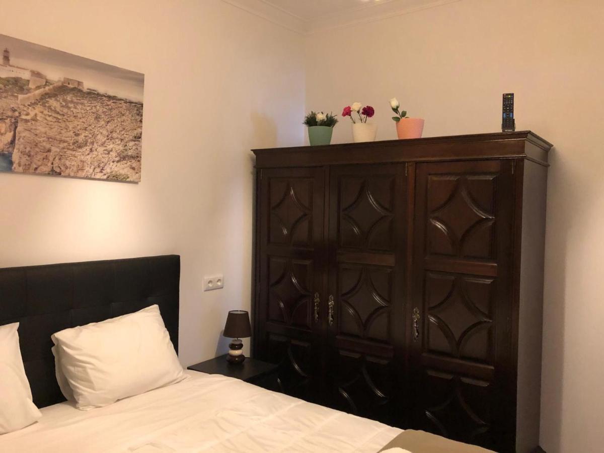 Family Apartment Lisbon-เอสตอริล ภายนอก รูปภาพ